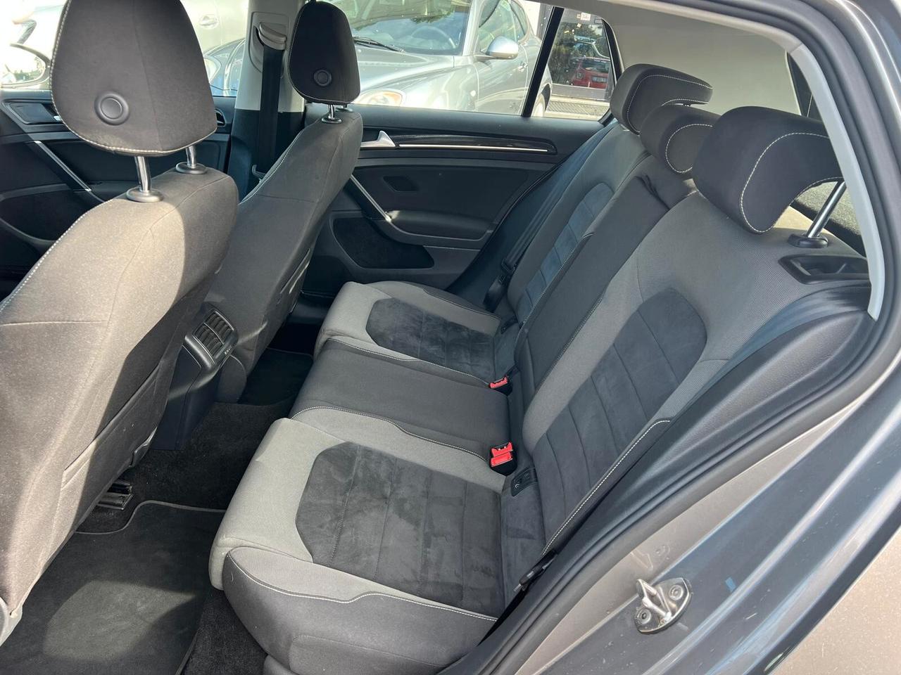 Volkswagen Golf 1.6 TDI 5p. Highline BlueMotion Technology