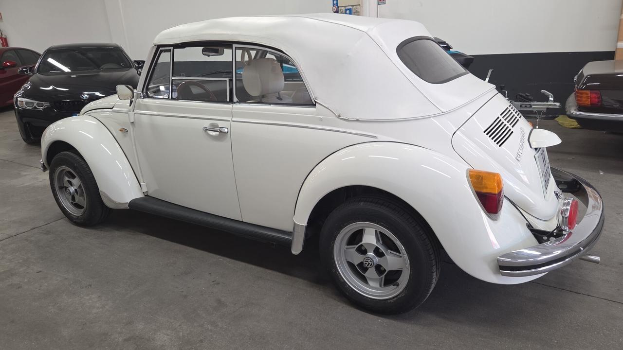 Volkswagen Maggiolino Cabrio