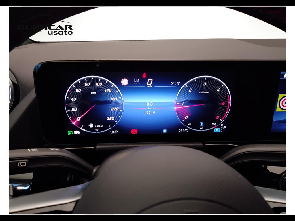 Mercedes-Benz Classe B - W247 2023 - B 180 d AMG Line Advanced Plus auto