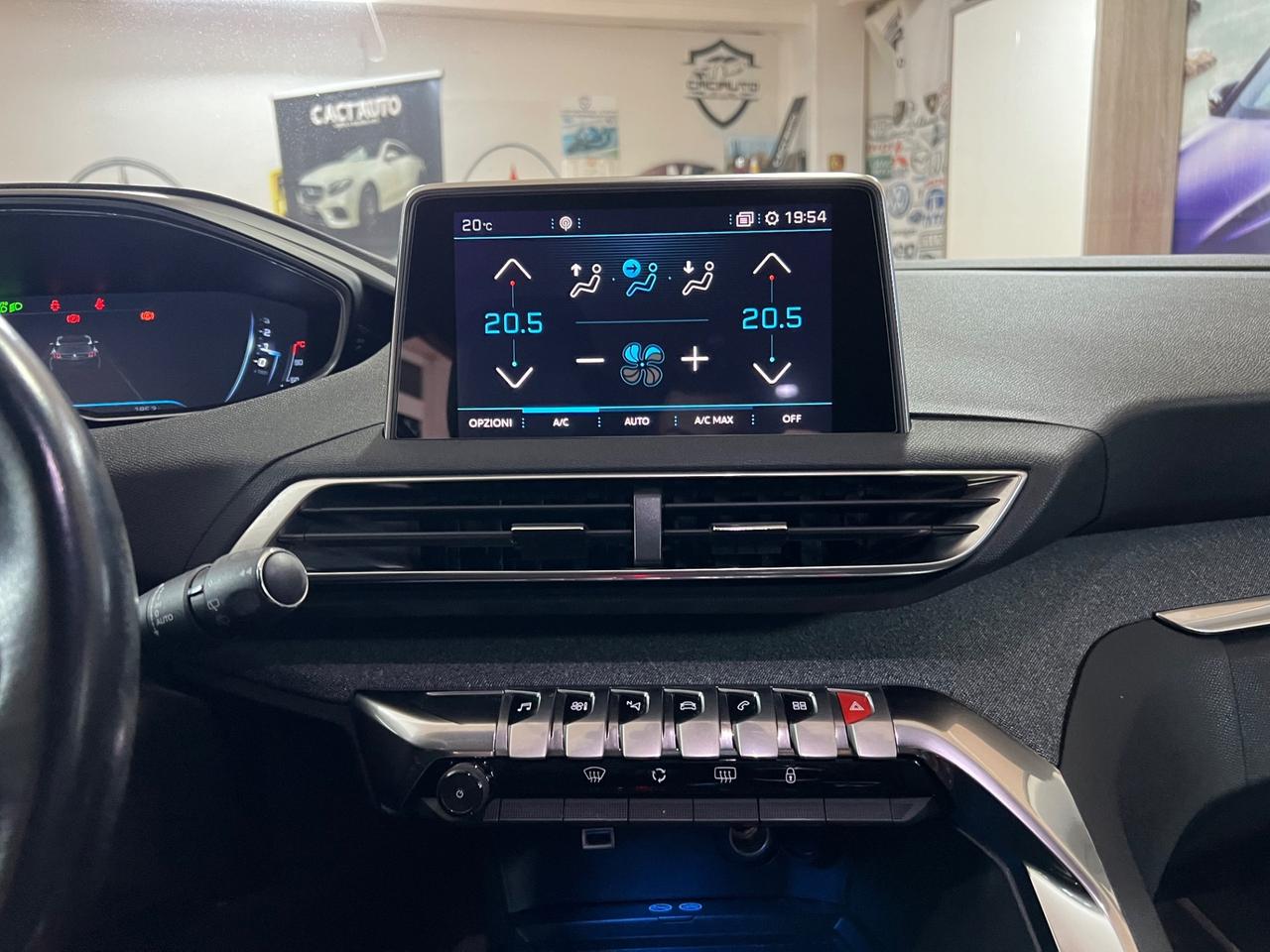Peugeot 3008 BlueHDi 120 S&S Allure