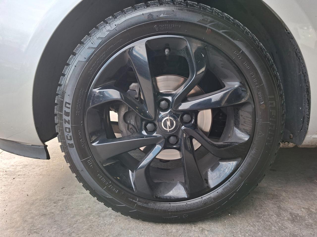 Opel Corsa 1.4 90CV Start&Stop 5 porte b-Color