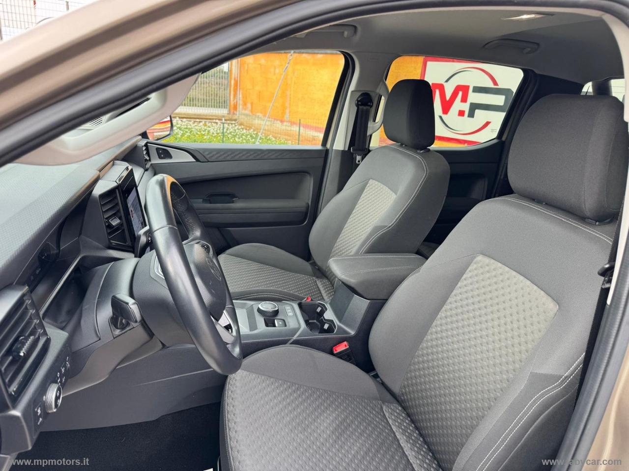 VOLKSWAGEN AMAROK LIFE 2.0 TDI 205CV 4MOTION AUTOMATICO