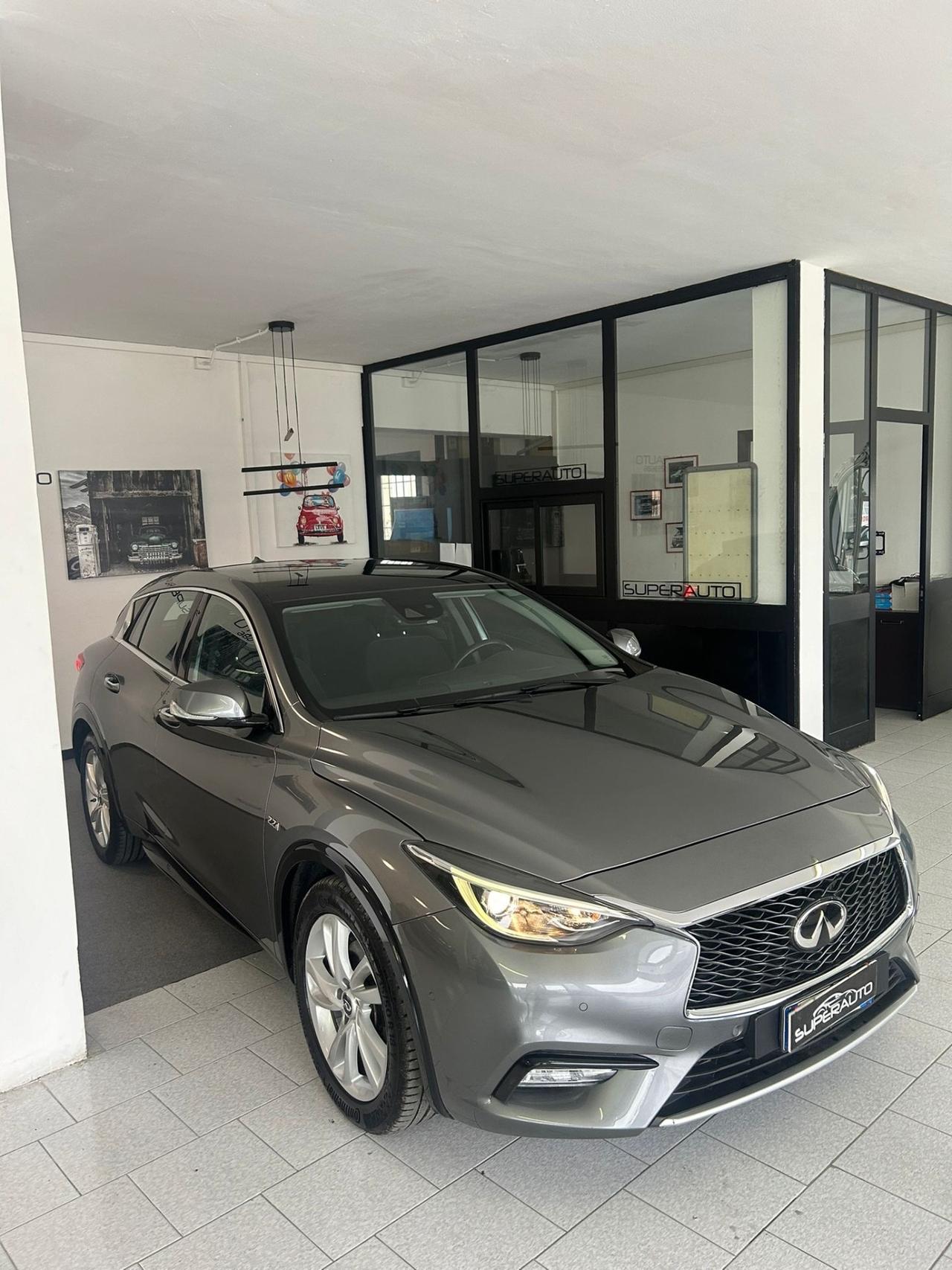 Infiniti Q30 2.2 diesel DCT Business