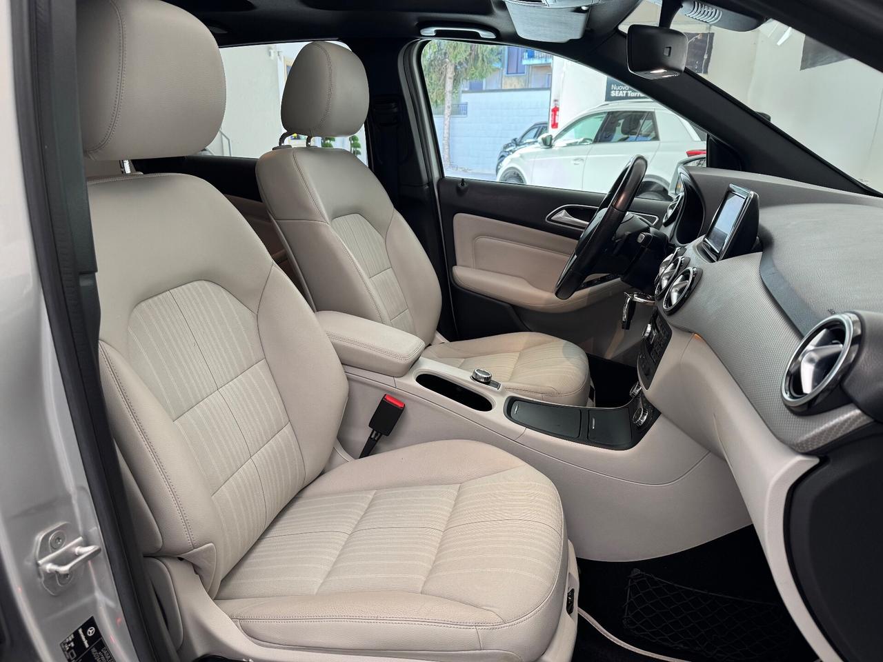 Mercedes-benz B 200 BlueEFFICIENCY Premium