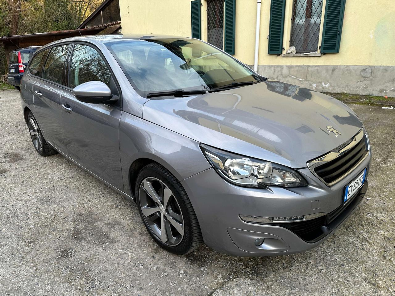 Peugeot 308 BlueHDi 115 S&S Allure