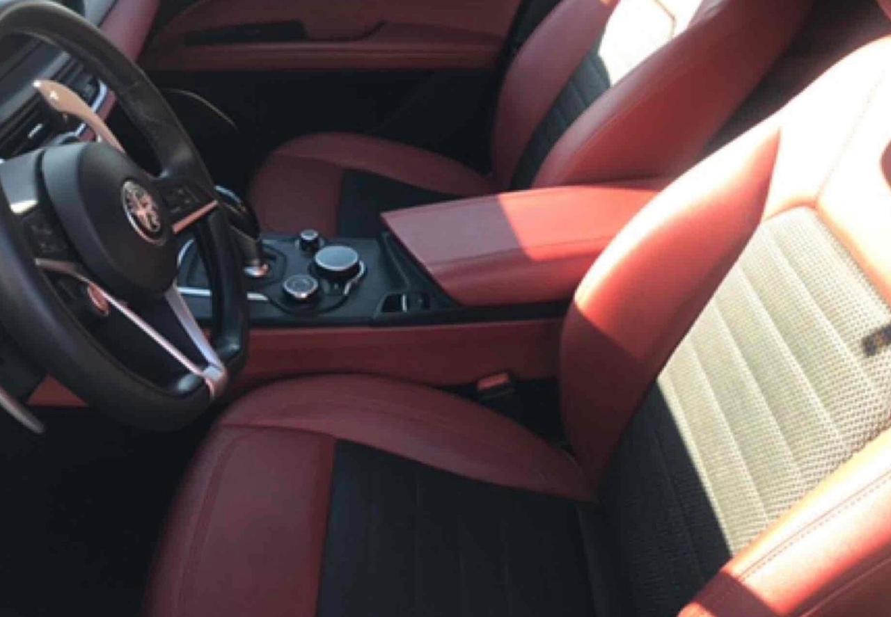 Alfa Romeo Stelvio 2.2 Turbodiesel 150 CV AT8 RWD Super