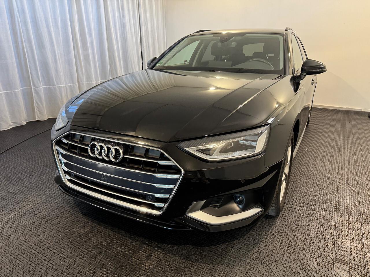 Audi A4 35 TDI/163 CV S tronic Business Advanced