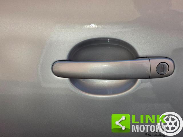 VOLKSWAGEN Golf 3.2 VR6 4mot. 3p. DSG R32