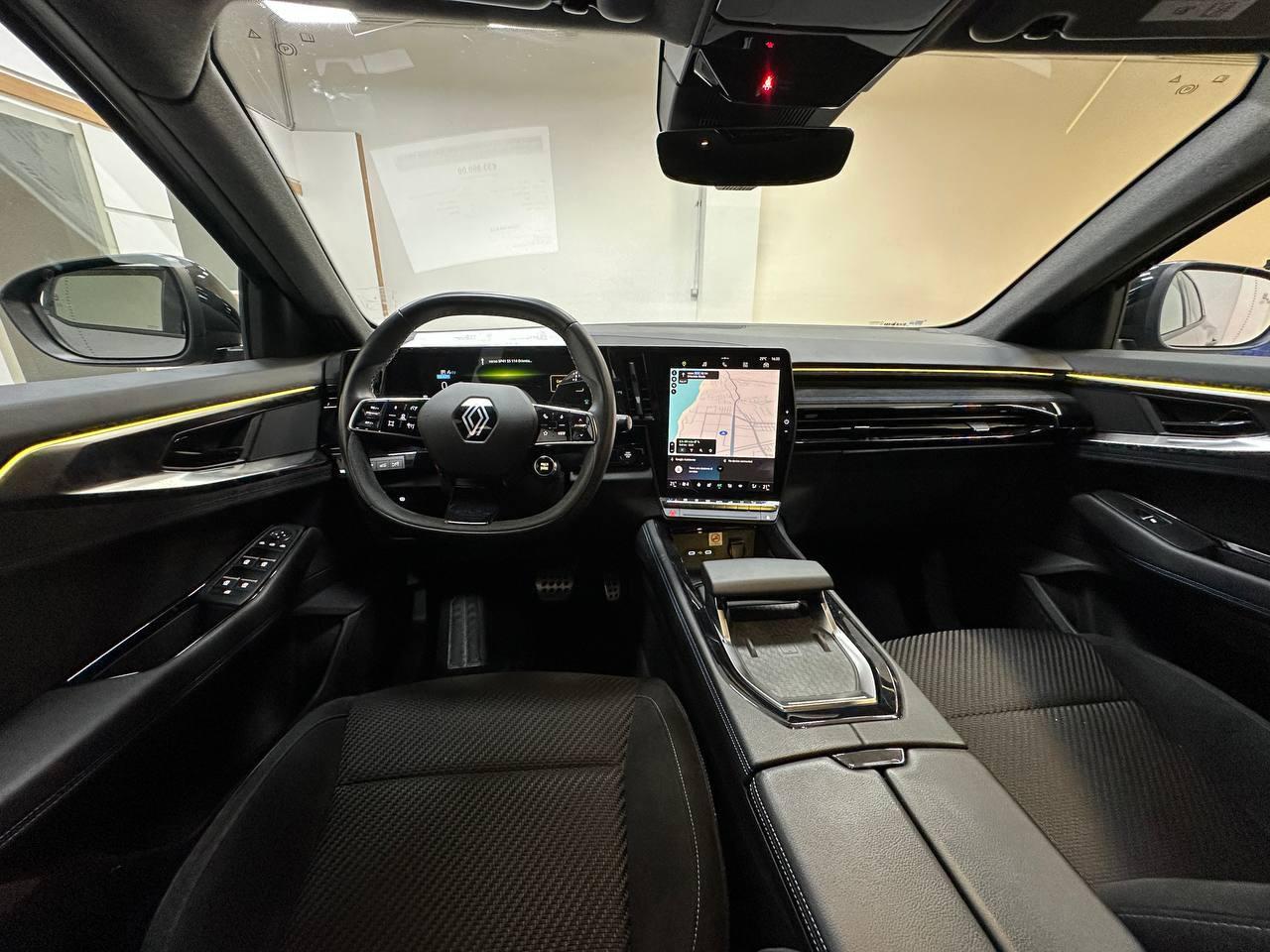 RENAULT Austral 2023 - Austral 1.2 E-Tech full hybrid Iconic Esprit Alpine 200cv auto