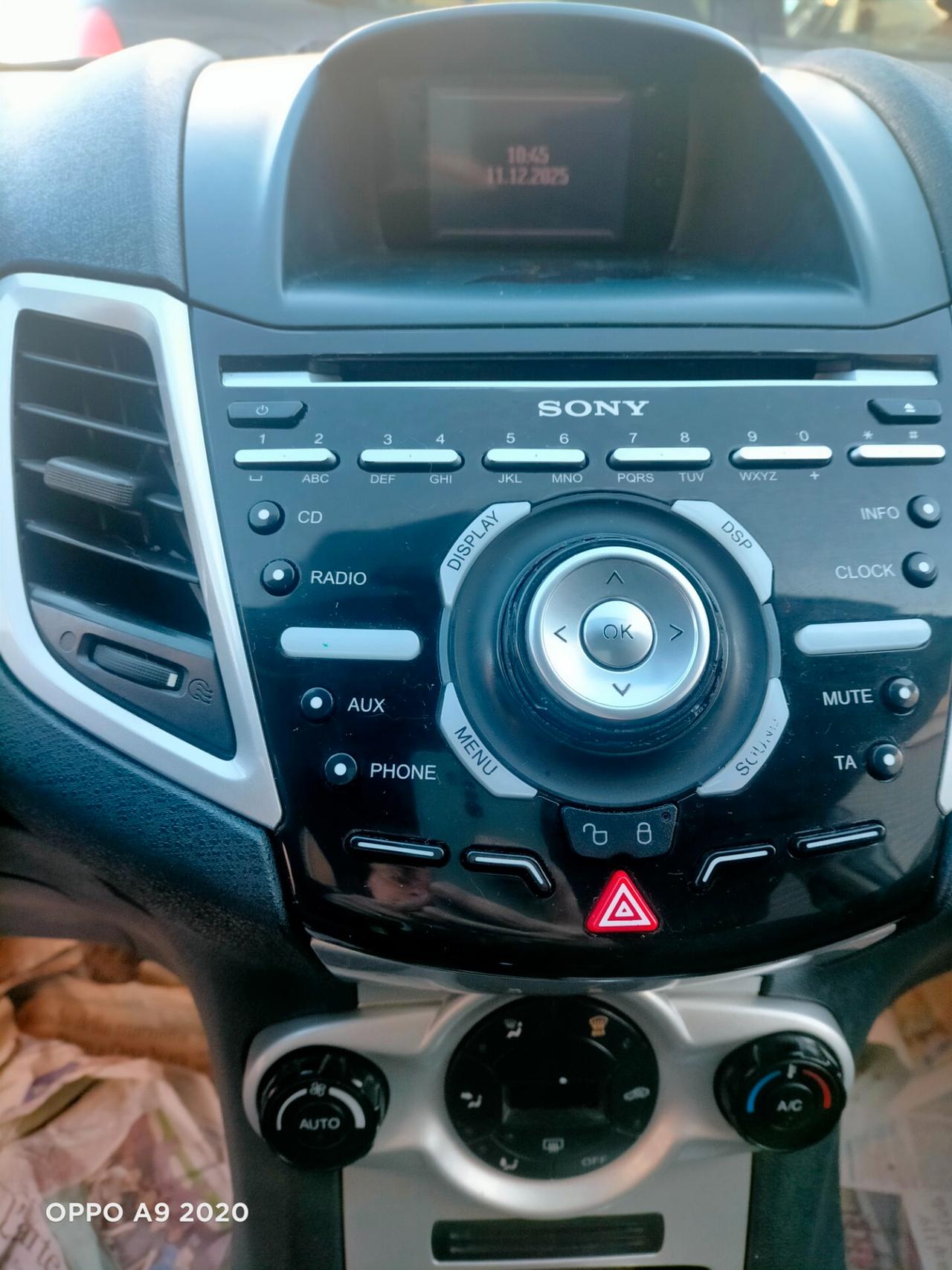 Ford Fiesta 1.4 TDCi 70CV 5 porte Titanium