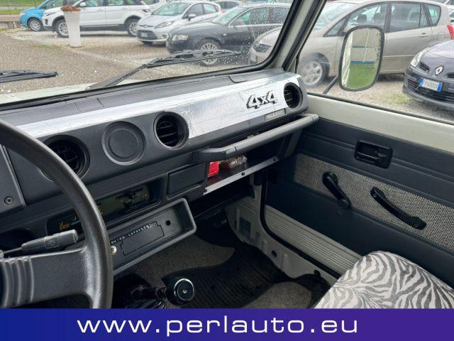 SUZUKI Santana Berlina De Luxe METANO