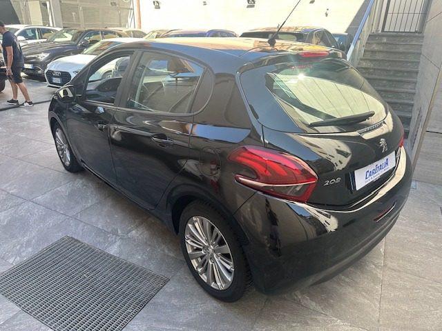 PEUGEOT 208 1° serie PureTech 82 5 porte Allure