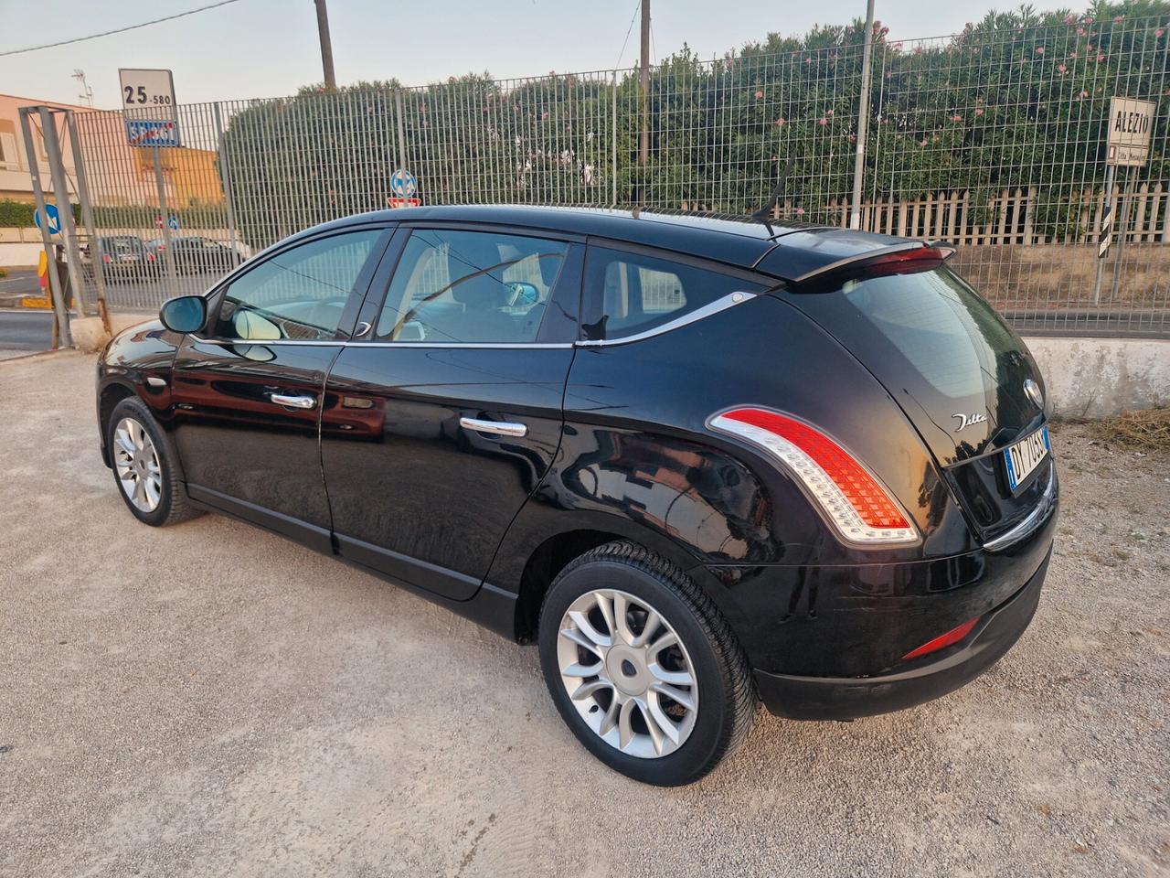 Lancia Delta 1.6 MJT DPF Platino - 2009