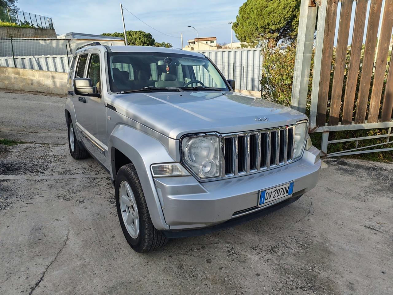 Jeep Cherokee 2.8 CRD DPF Limited Auto