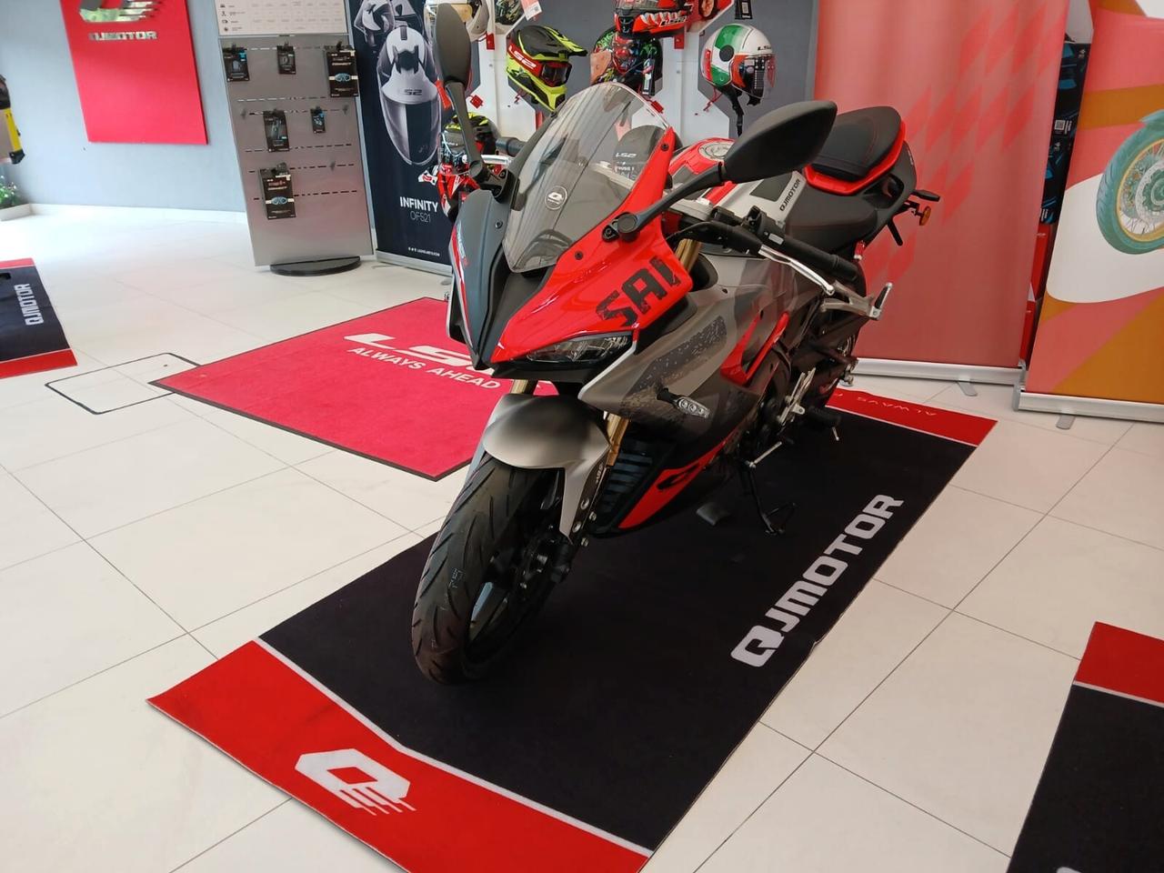 Qj Motor SRK 125 R-NUOVA- 4 ANNI DI GARANZIA