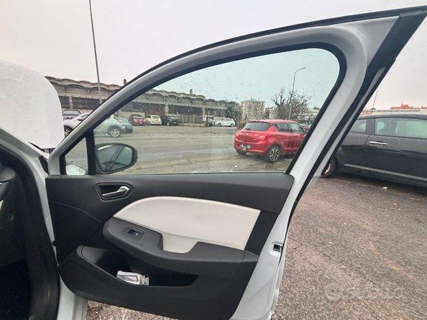 Renault Clio TCe 90 CV 5 Porte Techno - 2023