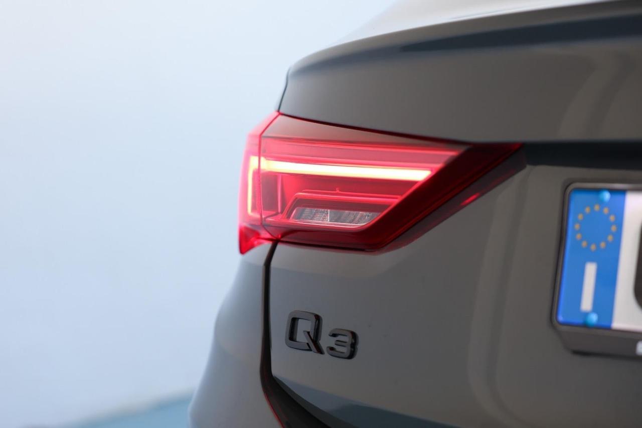 Audi Q3 Sportback 35 TDI S tronic line Black edition UNIPROPRIETARIO ITALIANA IVA ESPOSTA