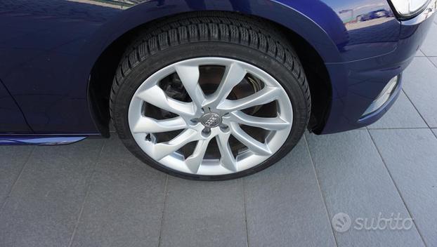 AUDI A4 Avant 35 TDI/163 CV S tronic S line edit