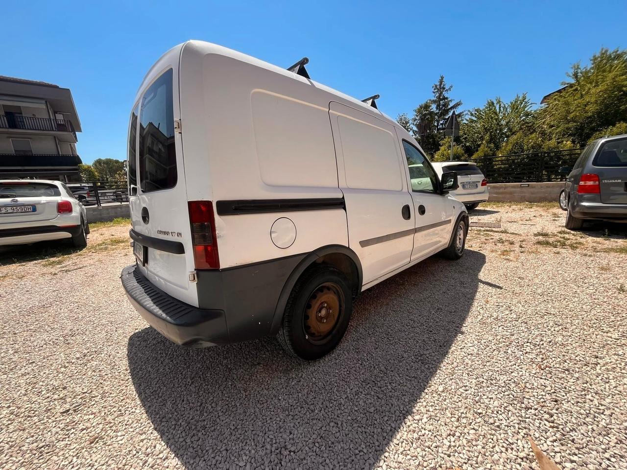 Opel Combo 1.7 DI 4p. Van Vetrato