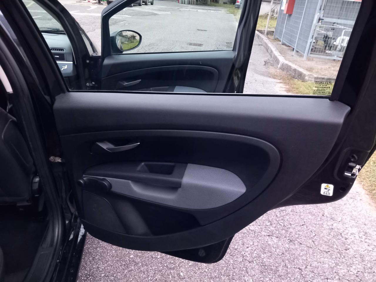 Fiat Grande Punto 1.3 MJT 90 CV 5 porte Emotion