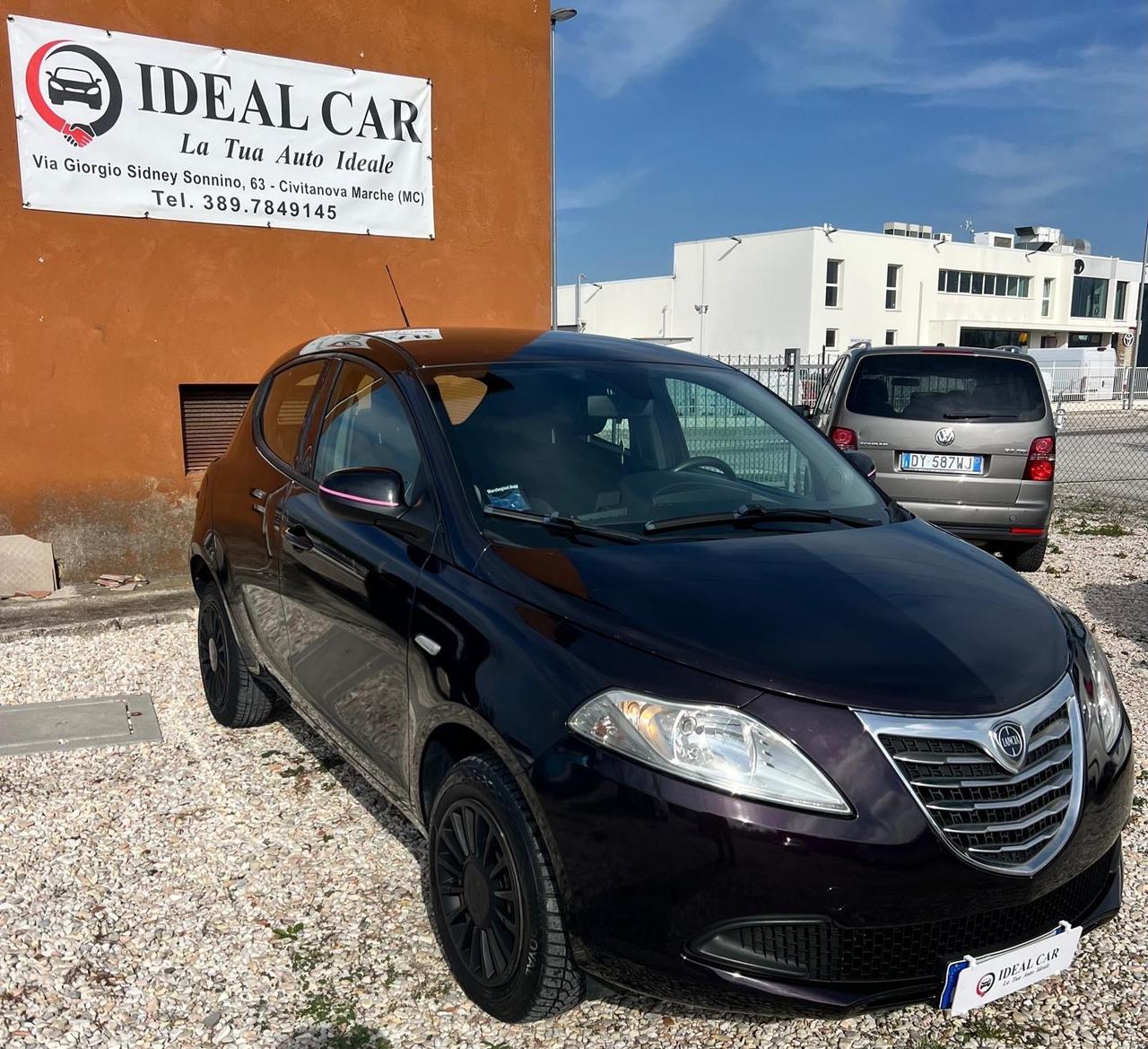 Lancia Ypsilon 0.9 TwinAir 85 CV 5 porte Metano Ecochic Gold