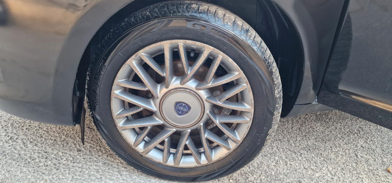 Lancia Ypsilon 1.3 MJT 16V 95 CV 5 porte S&S Platinum