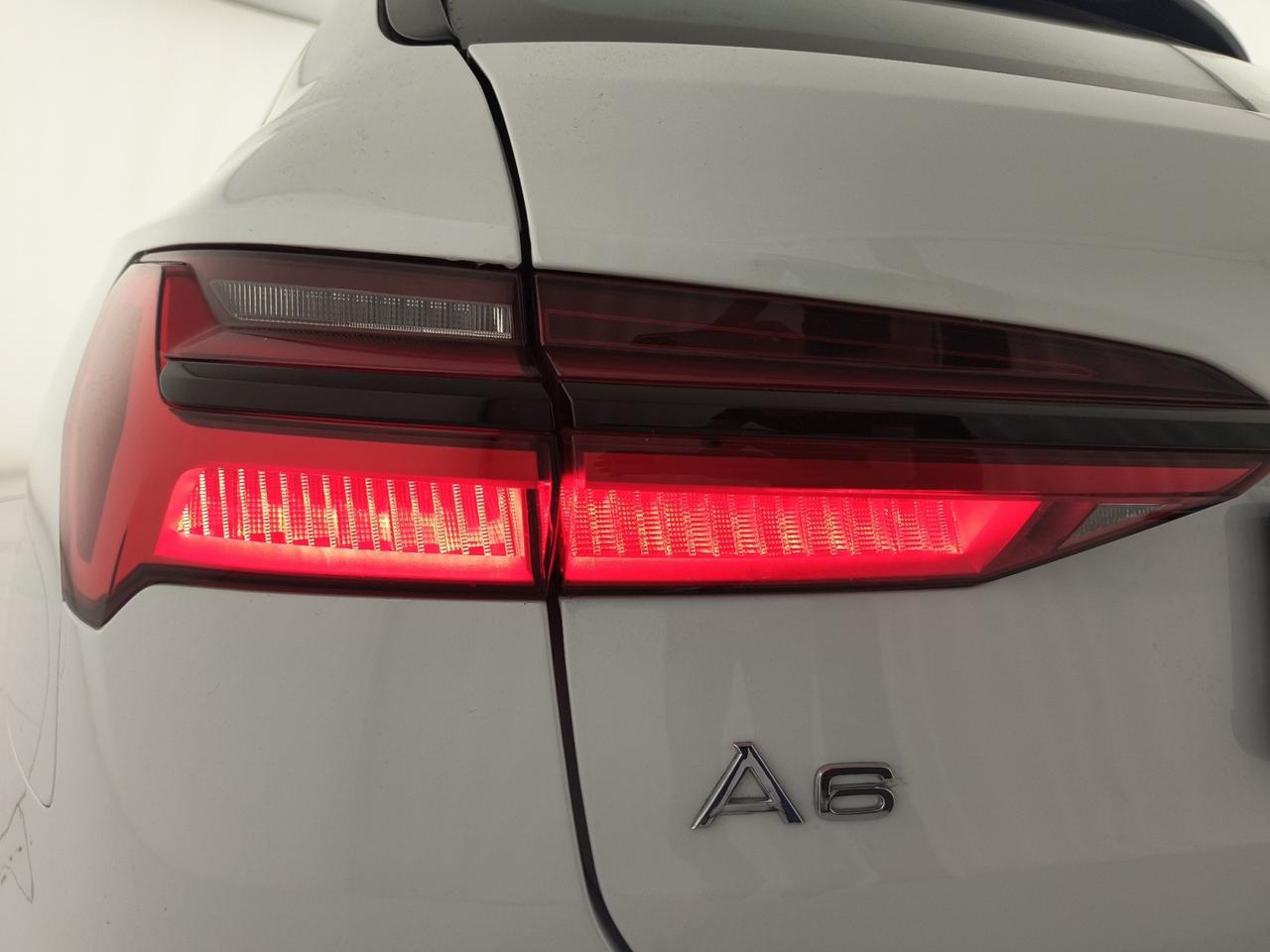 AUDI A6 V 2018 Avant - A6 Avant 40 2.0 tdi mhev Business Sport s-