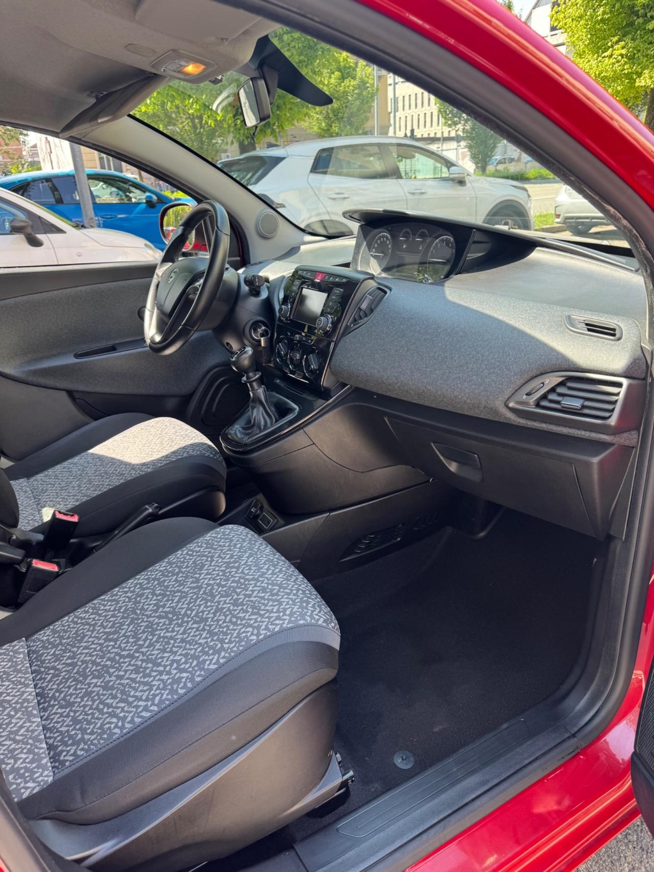 Lancia Ypsilon 0.9 TwinAir Metano Ecochic