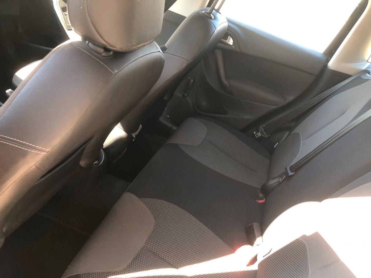 Citroën C3 1.4 HDi 70 CV 2015 - 70.000 km - Garanzia - Pari al Nuovo