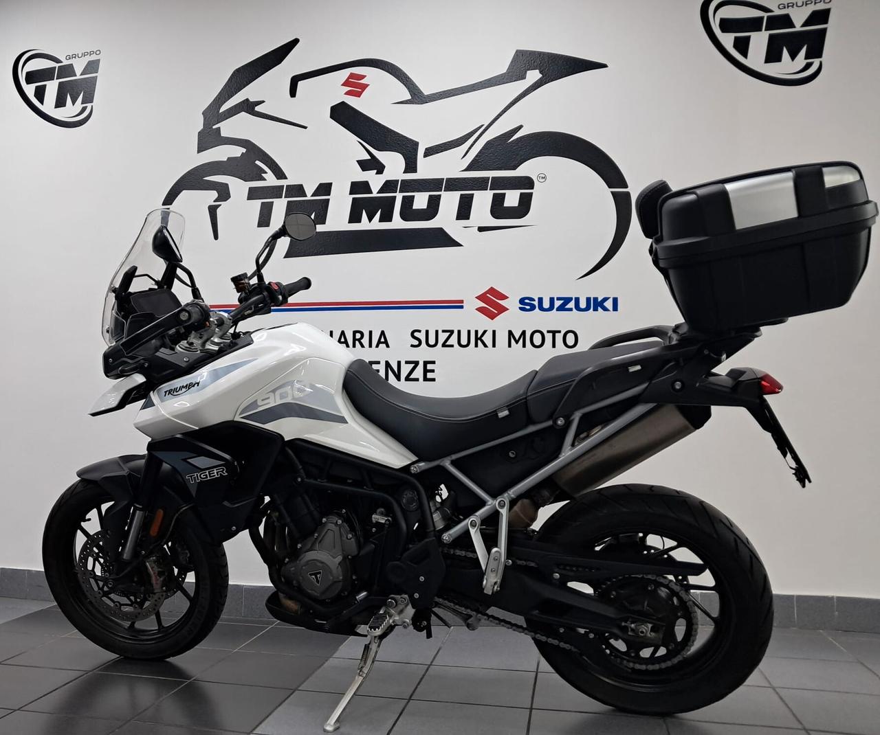 Triumph Tiger 900 GT