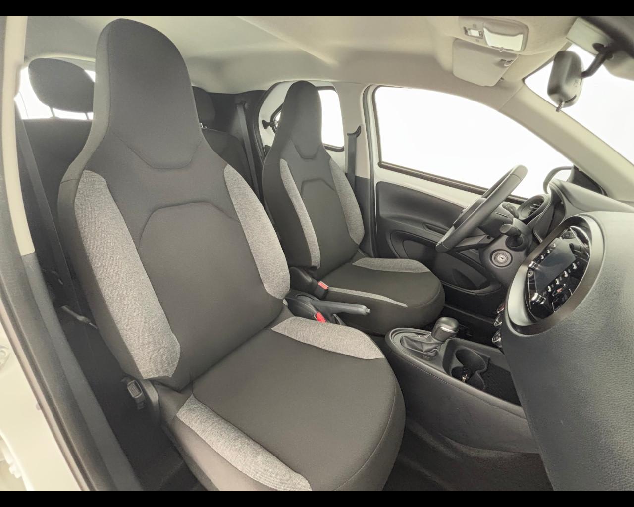 TOYOTA Aygo X 1.0 Active 72cv s-cvt