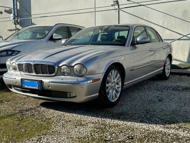 Jaguar XJ XJ 4.2 V8 cat