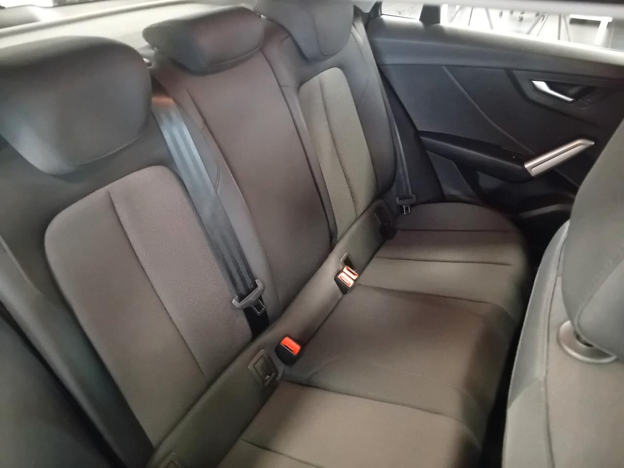 Audi Q2 30 TFSI Business Advanced Prestige