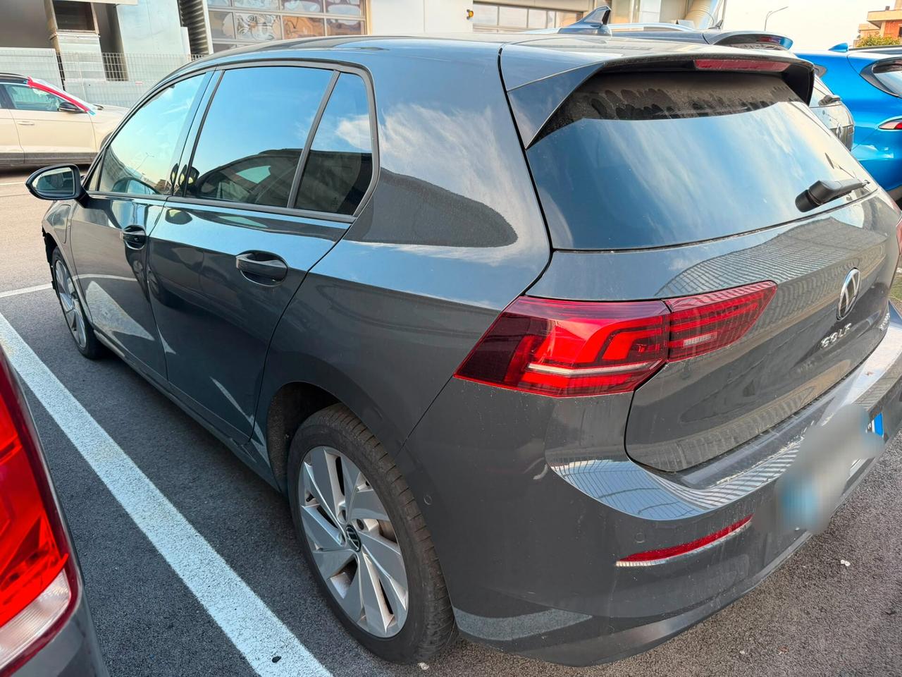 Volkswagen Golf 1.5 TSI eHybrid DSG Style