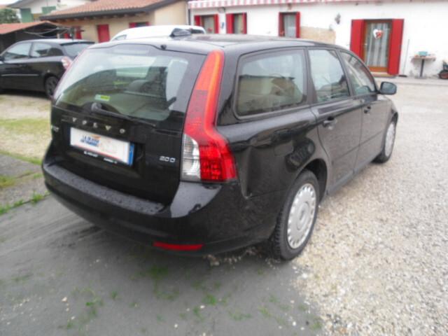 Volvo V50 2.0 D SW aut. Momentum 136CV