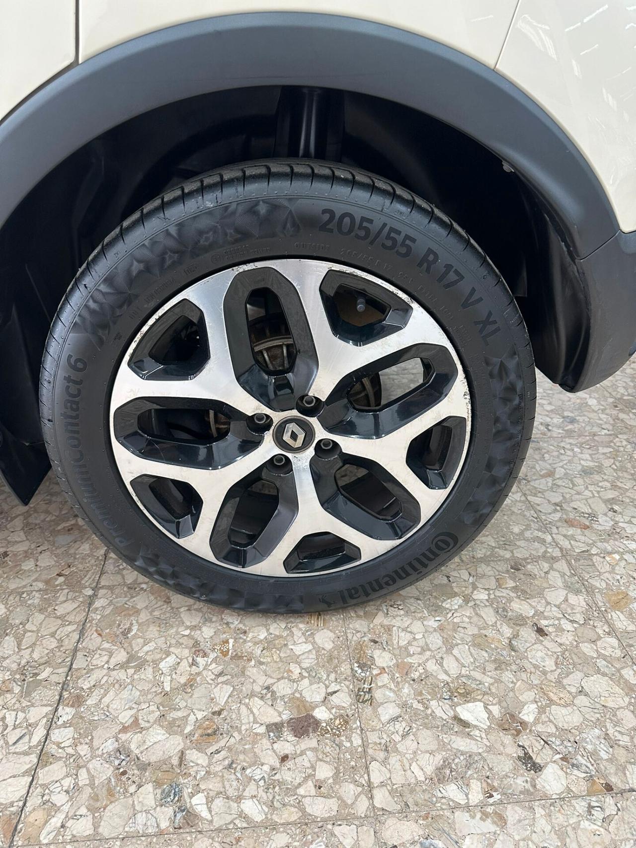 Renault Captur dCi 8V 110 CV Start&Stop Energy Initiale Paris