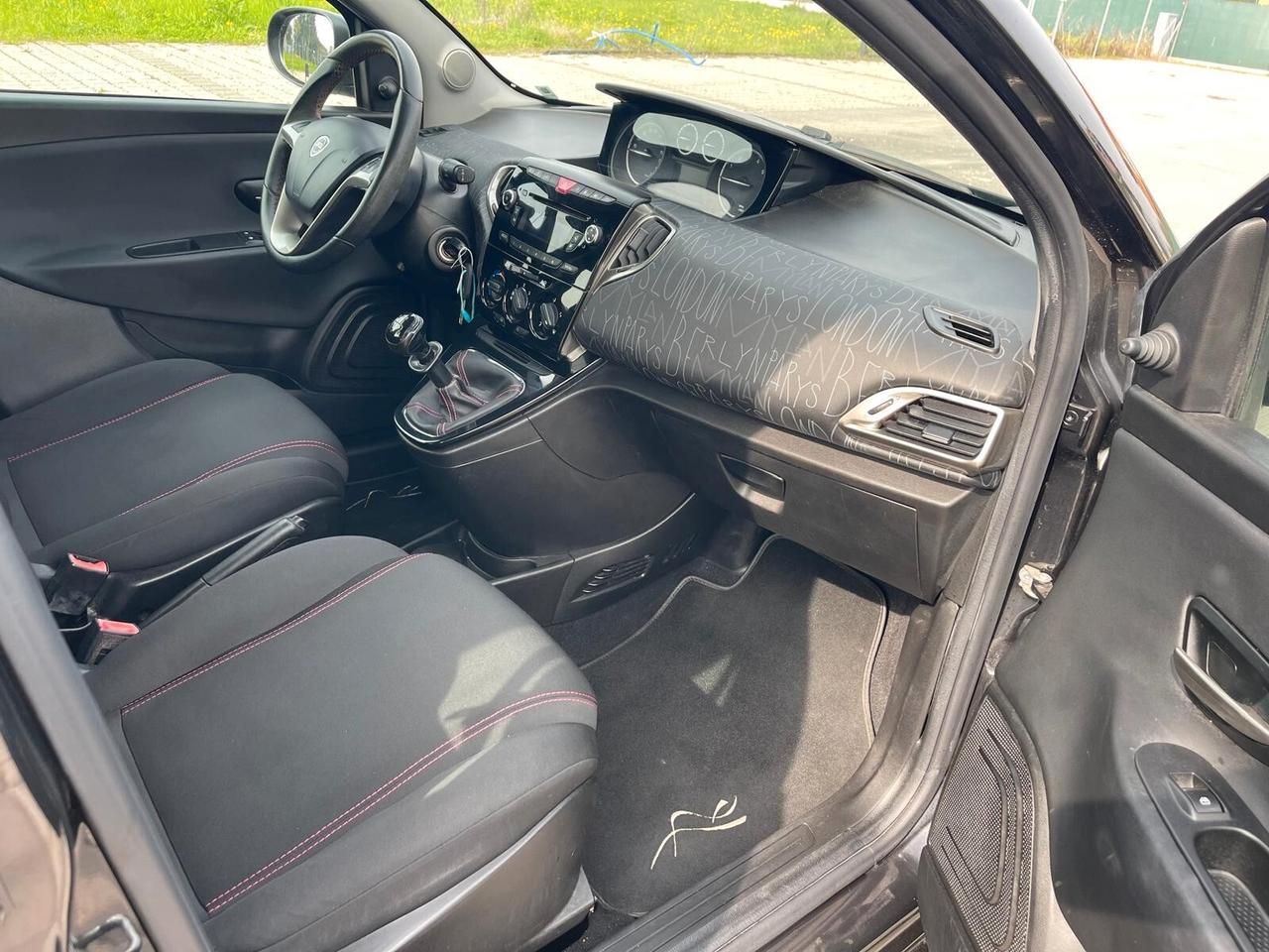 Lancia Ypsilon 1.2 69 CV 5 porte GPL Ecochic Gold