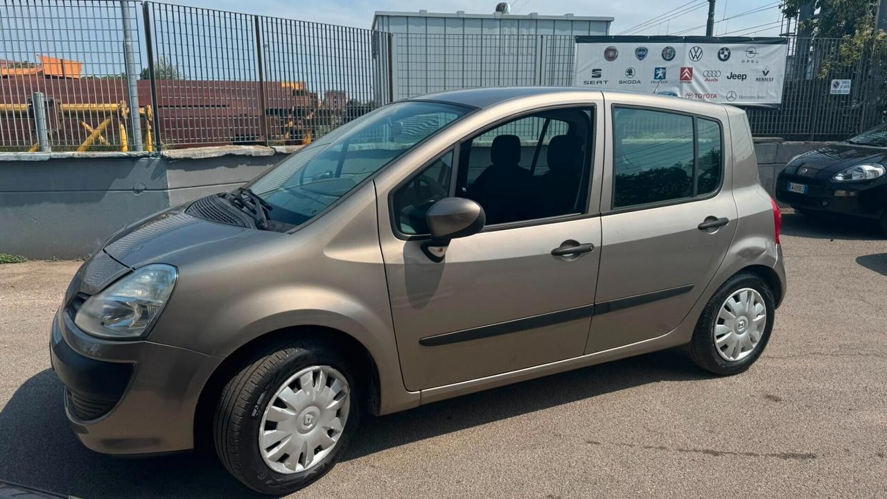 Renault Modus 1.2 16V GPL Dynamique