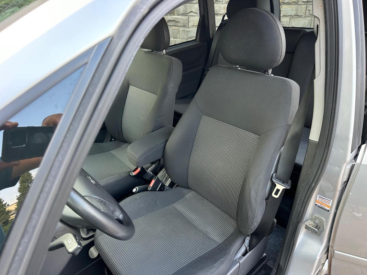 Opel Meriva 1.4 16V GPL-TECH Club