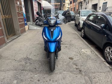 Piaggio Beverly 400 Sport