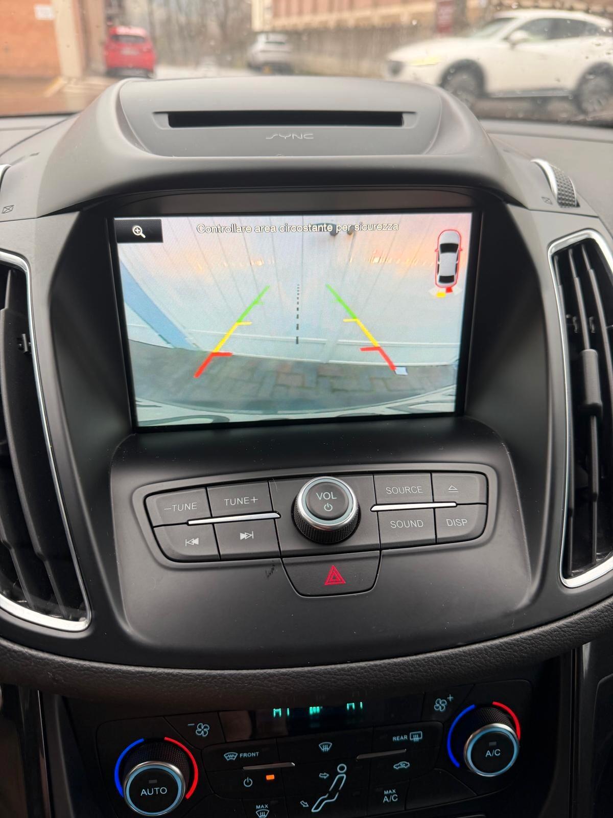 Ford C-Max 1.0 EcoBoost 125CV Titanium