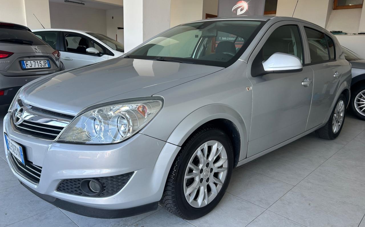 Opel Astra 1.4 GPL 66kw 2010