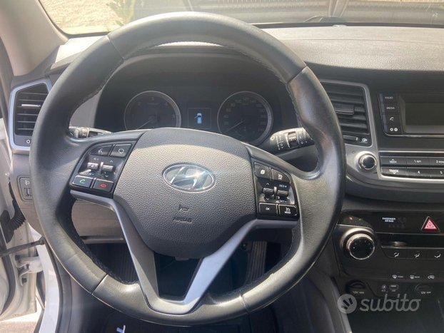 Hyundai Tucson 1.7 Crdi 115cv comfort - 2016