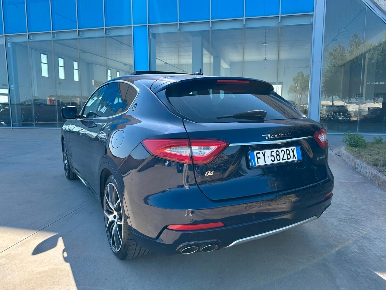 Maserati Levante Granlusso 350cv offerta T-Stock prezzo imperdibile