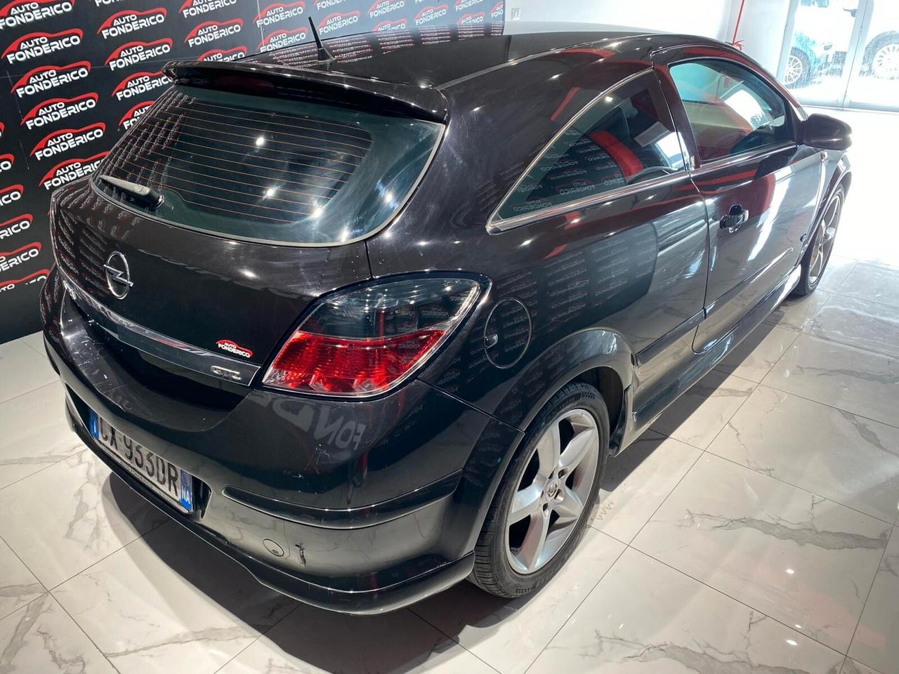 Opel Astra GTC 1.9 CDTI - 2005