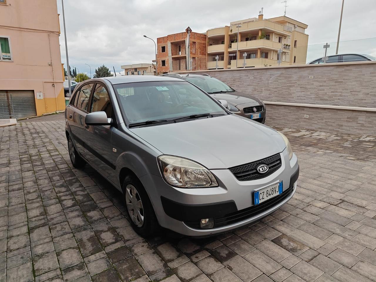 Kia Rio 1.5 16V CRDi 5p. EX Challenge