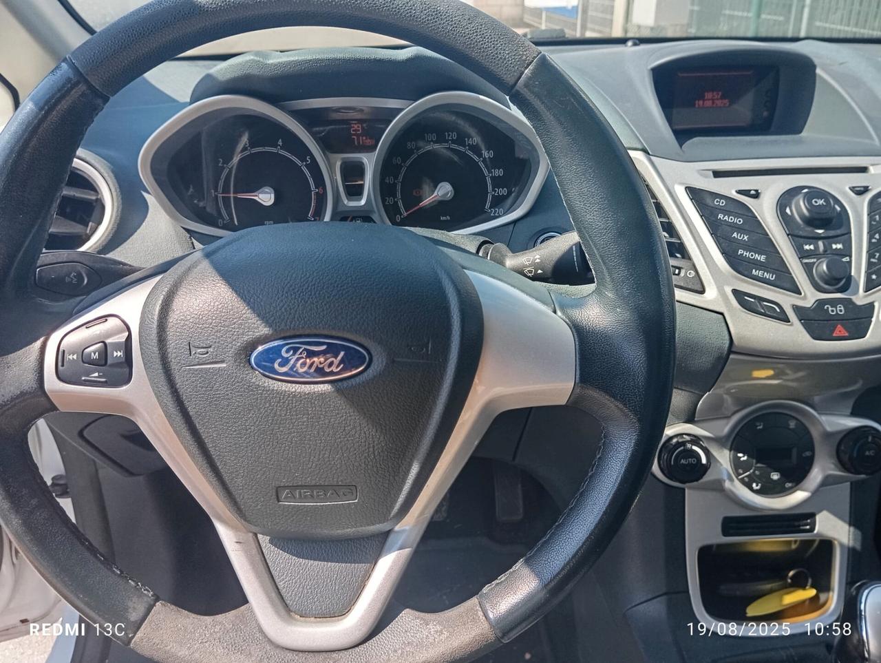 Ford Fiesta 1.4 5 porte Bz.- GPL Titanium