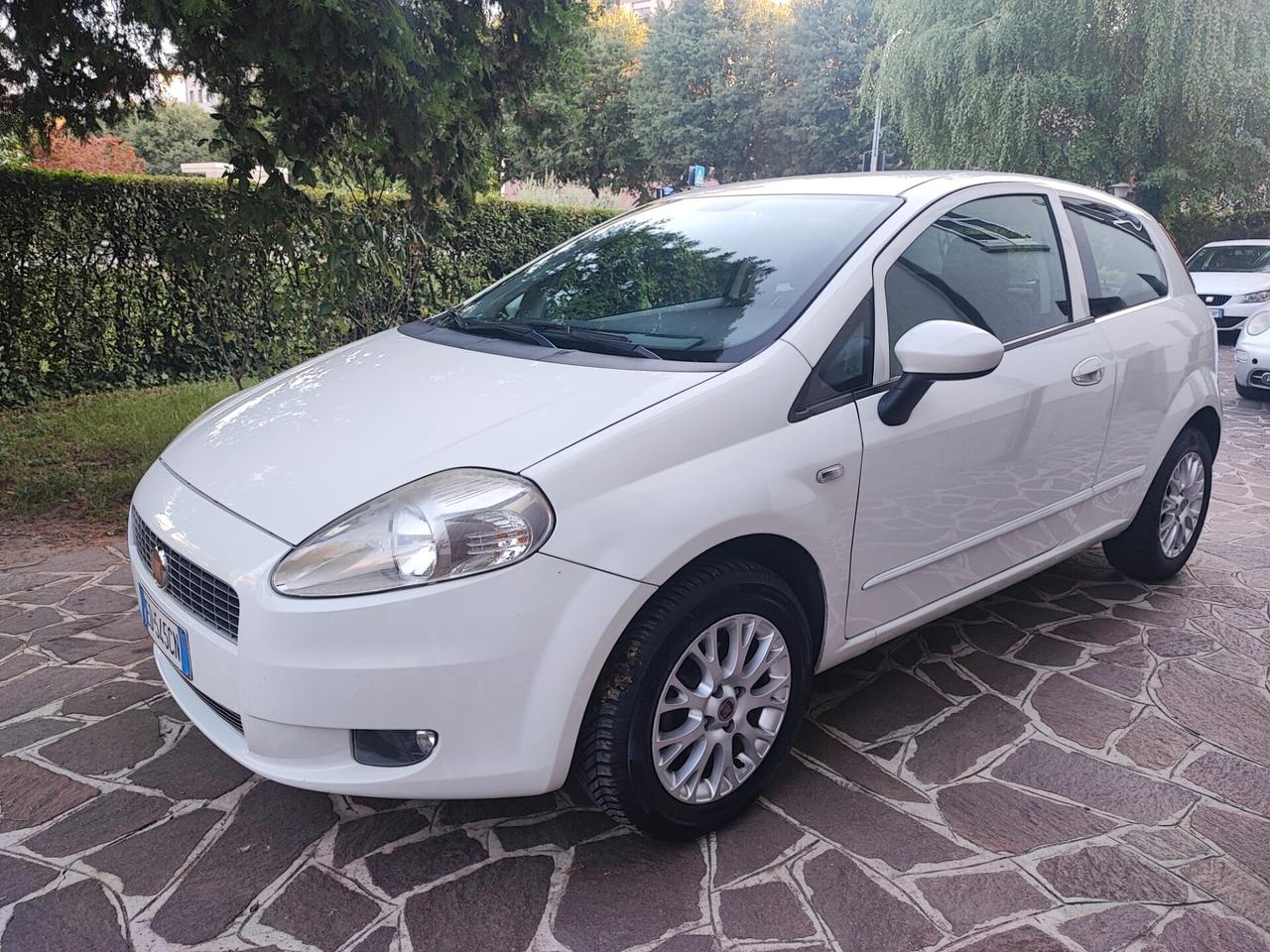 Fiat Grande Punto 1.4 b/GPL unico proprietario