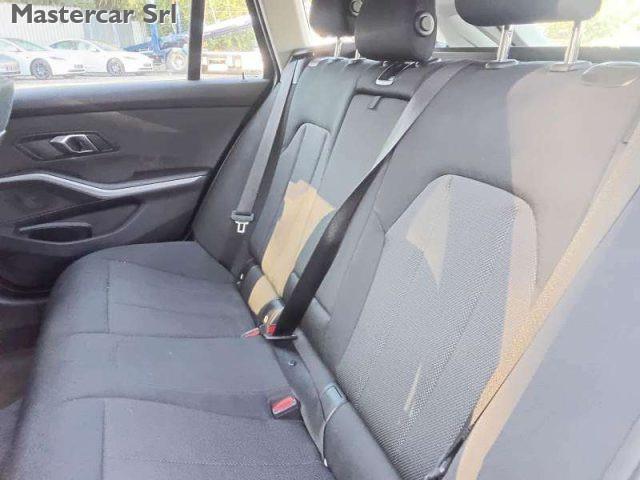 BMW 318 Serie 3 G21 Touring 318d Touring mhev 48V auto -