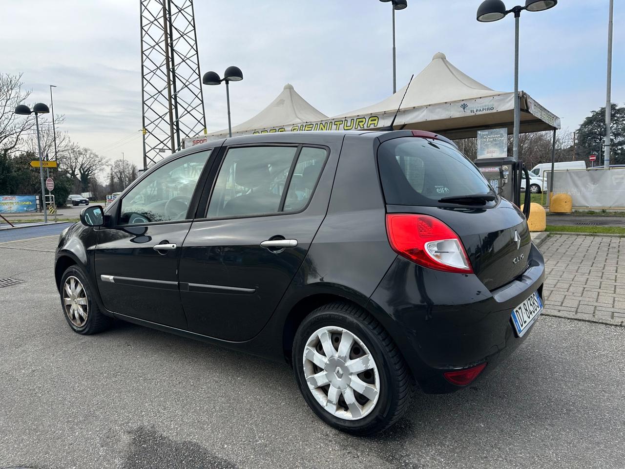 Renault Clio 1.2 16V 5 porte GPL NEOPATENTATI